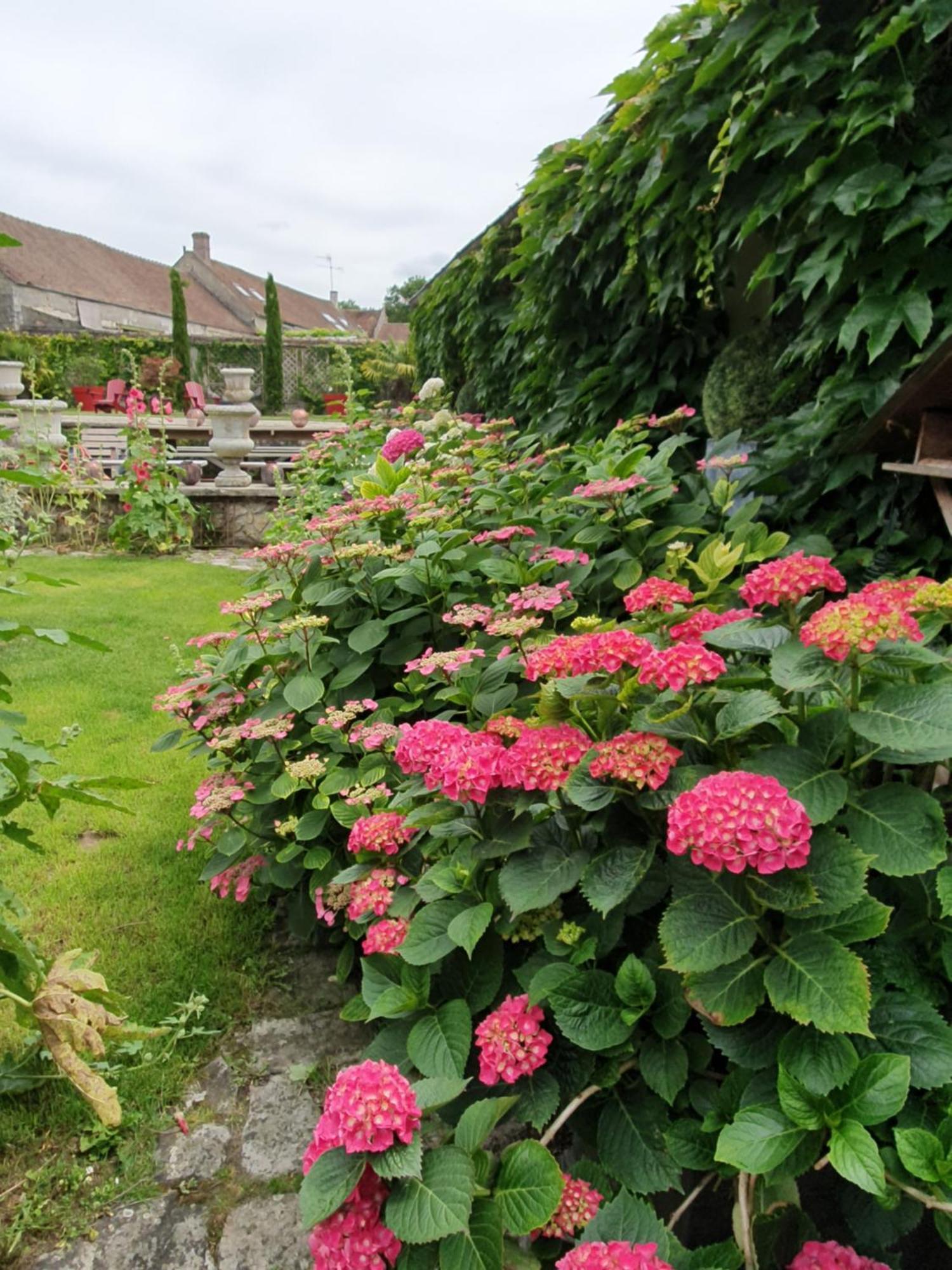 Les Glycines Bed & Breakfast อูริ ภายนอก รูปภาพ